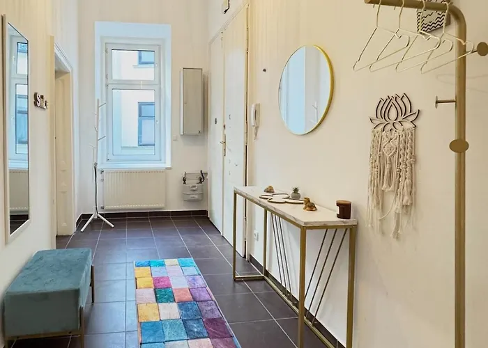 Apartment Sunny Flat Park Nearby *